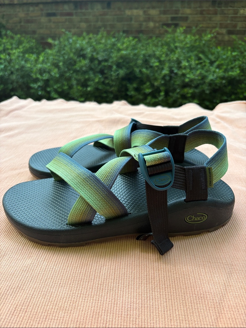 Chaco Cloud Mens size 10 green/blue - Picture 2 of 6